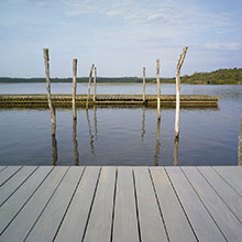 Lames-de-terrasse-en-pin-lasuré-gris---VERNILAND